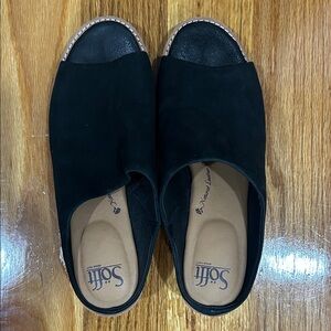 Sofft Black Open-Toe Slip-On Footwear